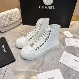 chanel high tops chaussures pour femme s_1276161